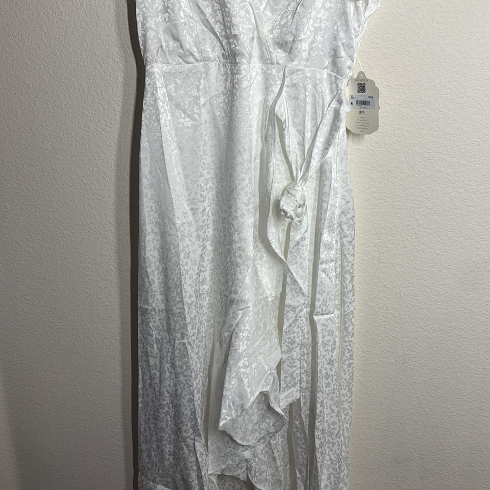 Altar’d State cream wrap maxi dress - Picture 9 of 13